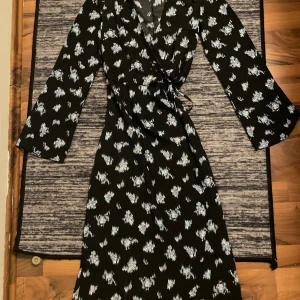 Klänning - Helt oanvänd