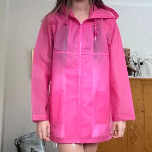 Regnjacka/vindjacka rosa - Rosa regn/vindjacka 