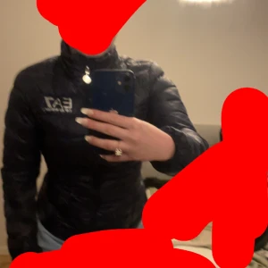 ARMANI JACKA DAM - Armani jacka dam. It mke använd. Strl XS❤️