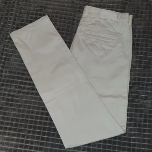 Superfina byxor från Emilio  - Superfina byxor från Emilio. Knappt använda och u superbra skick. .  