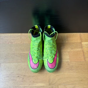 Nike Superfly 4 - Nike Superfly 4, nästan omöjliga att få tag på då dom är från 2014, dom är använda men väldigt sparsamt. Kan gå ner i pris vid en snabb affär