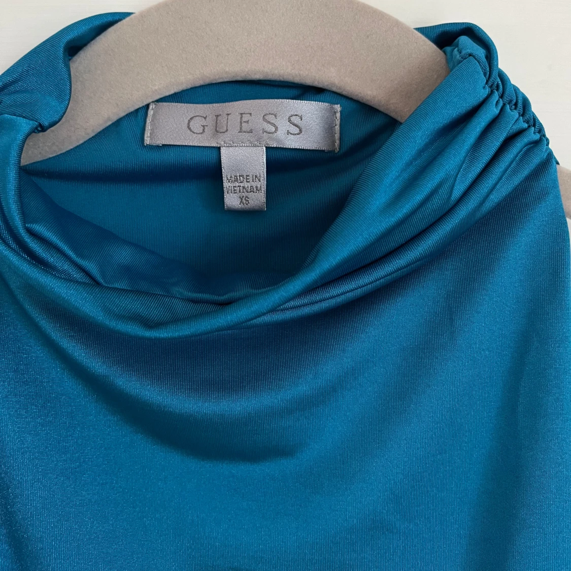 Topp från GUESS - 90