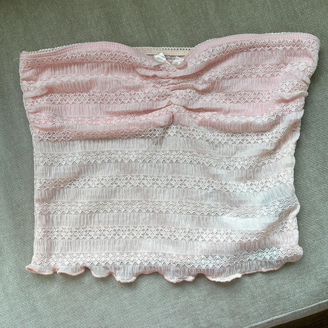 Oanvänd baby spets tubtopp 