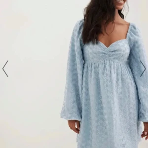 Lojsan Wallin klänning - En superfin sommarklänning som aldrig är använd. Vid fler bilder kontakta mig☺️