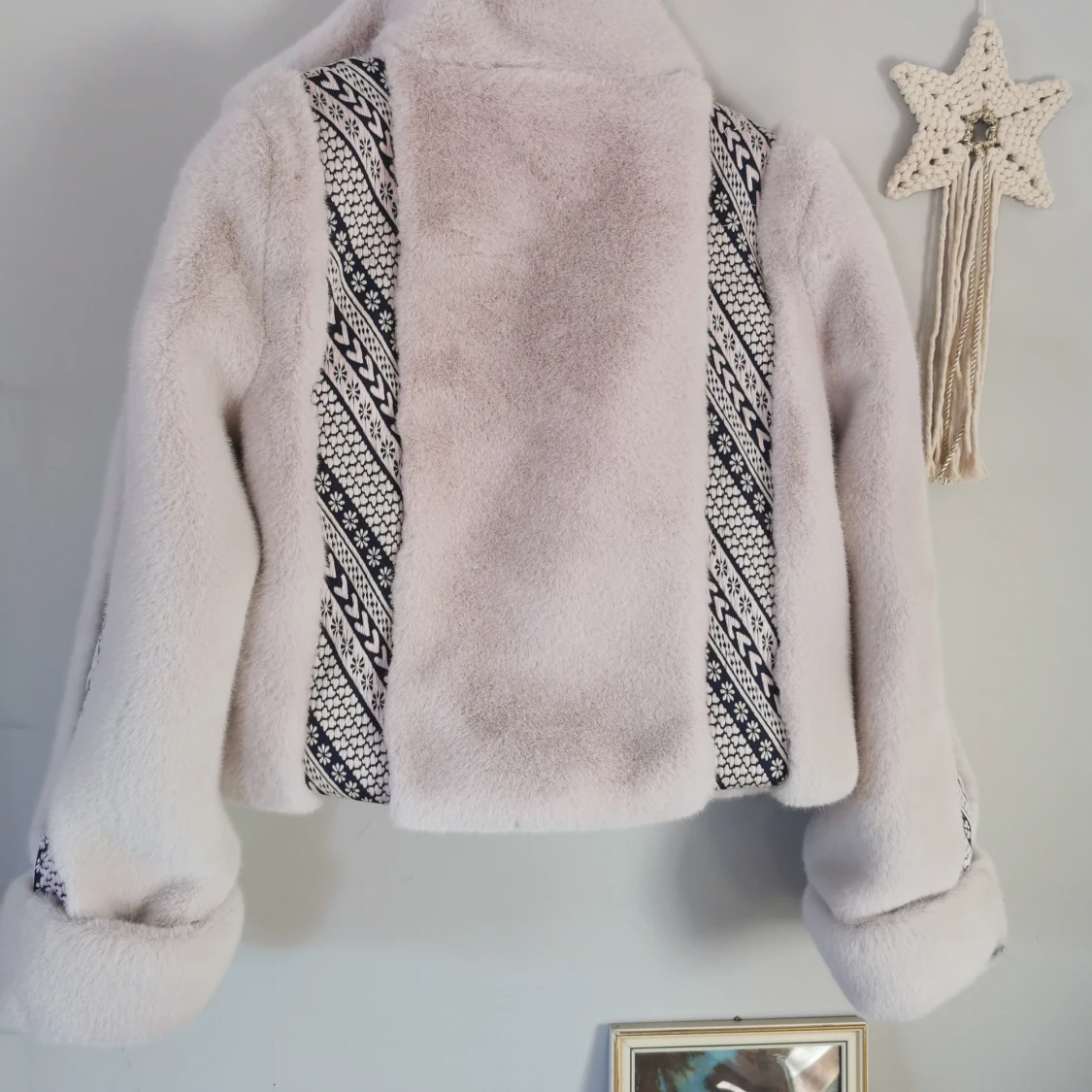 Vit fuskpäls från Dry Lake  - 4