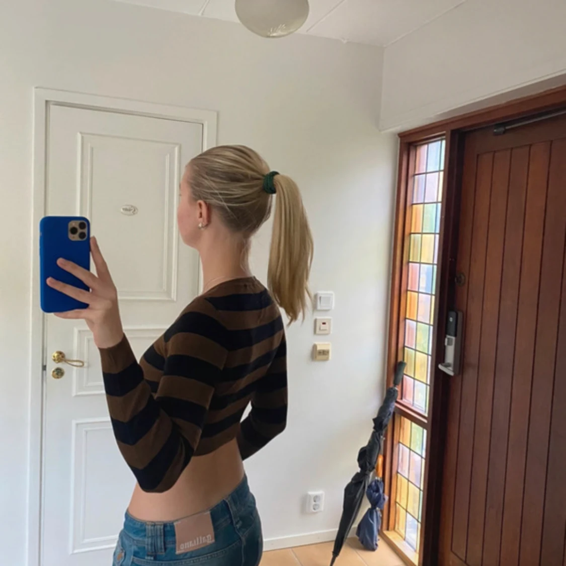 Brun/svart-randig tröja - 90