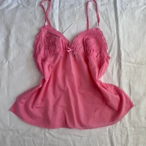 Topp  - Rosa söt topp 