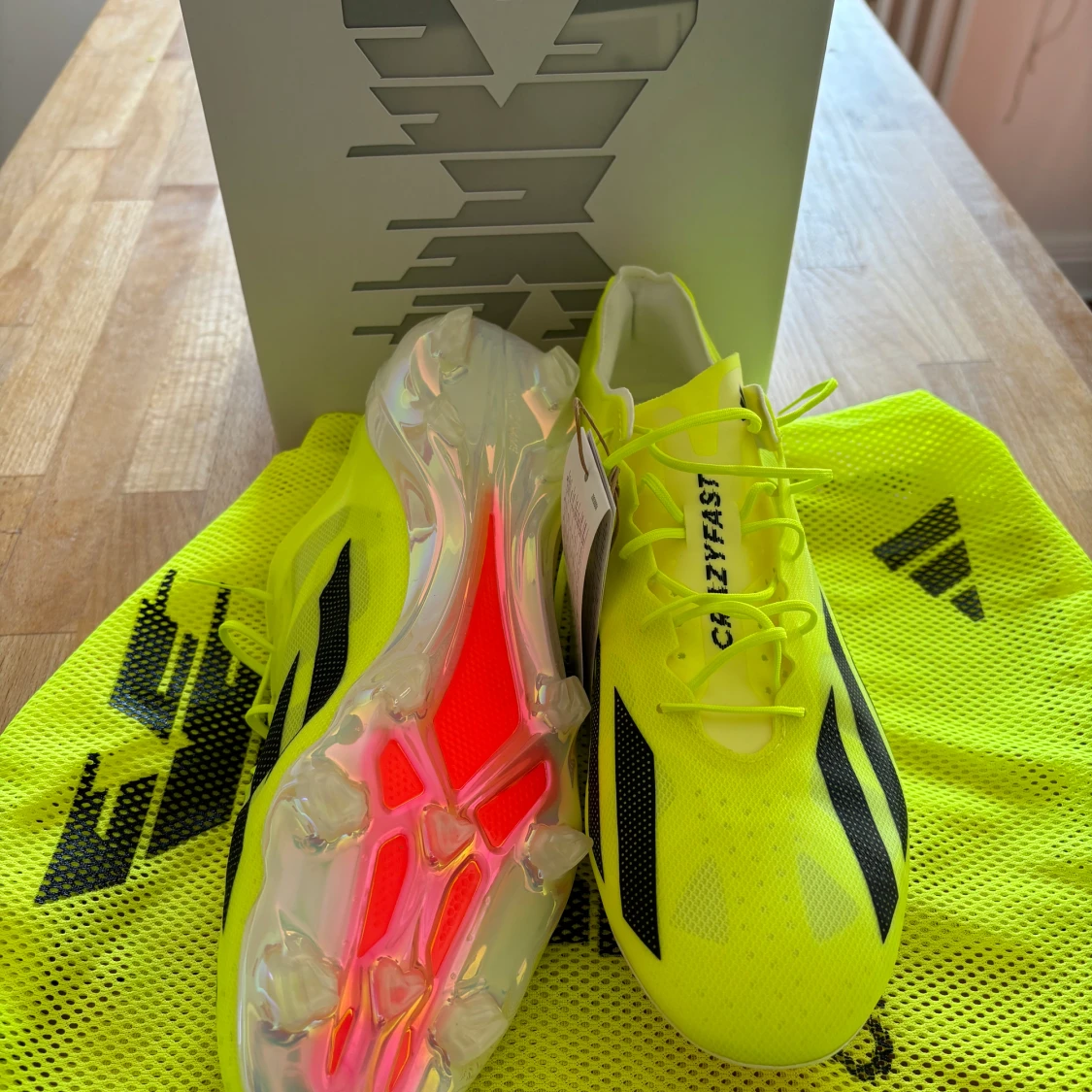 Helt nya Adidas x Crazyfast - 90