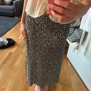 Mönstrad lång kjol - Jätte bra skick!