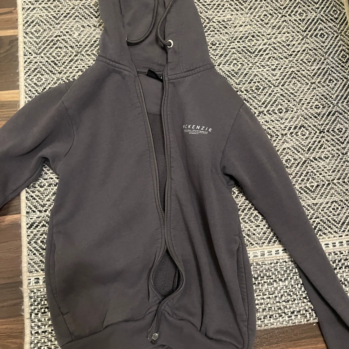 Mckenzie Tracksuit - 90