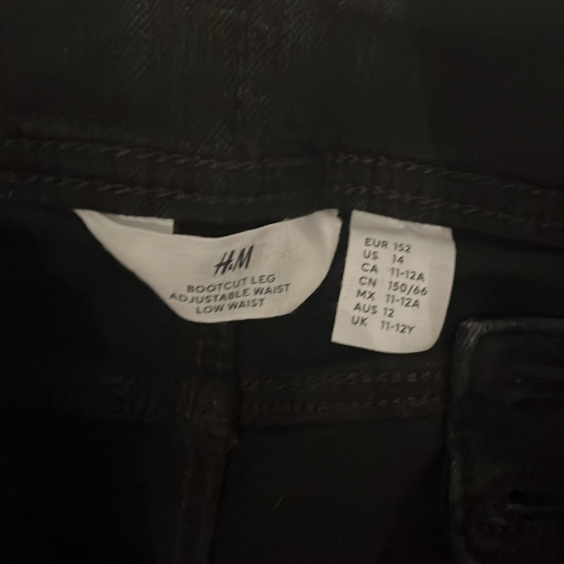 Svarta lågmidjade bootcut jeans - 93