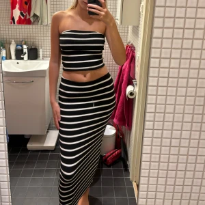 Randigt set  - Randigt set från PULL&BEAR!💗Jag är 174cm