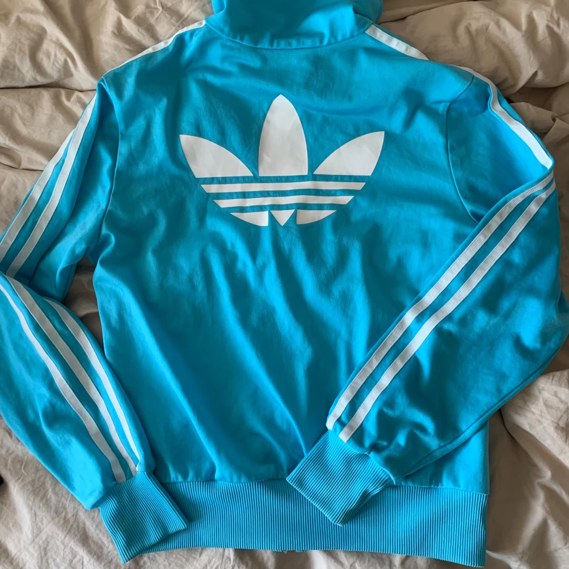 Blå adidas kofta - 92
