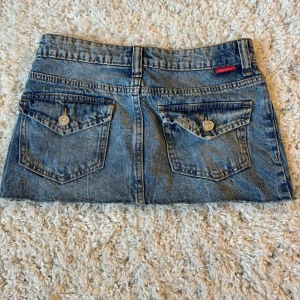 Lågmidjade kjol - Fin Lågmidjade kjol med coola fickor!