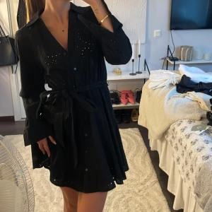 Klänning - Från hm, aldrig använd 🥰