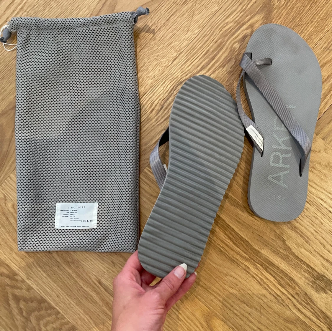 Arket flipflops - 90