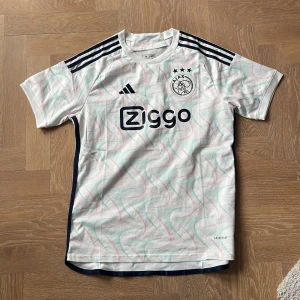 Ajax Bortaställ - Säljer pga ingen användning