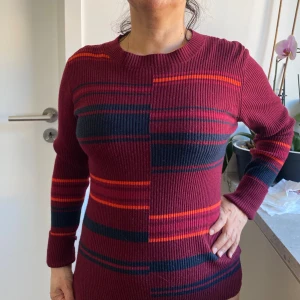 Kofta  - Fin vinter soft kofta. Varm och med fina mönstrar och färg 💕 användes få gånger