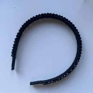 Glittrigt diadem  - Supergulligt men kommer tyvärr inte till användning❤️❤️