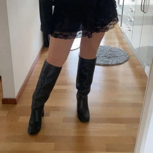 Stövlar - Str 41 men passar mig som är 39-40