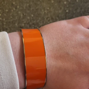 Ralph lauren armband  - Intresskoll på mitt armband från ralph lauren endast använd vid fåtal tillfällen! 