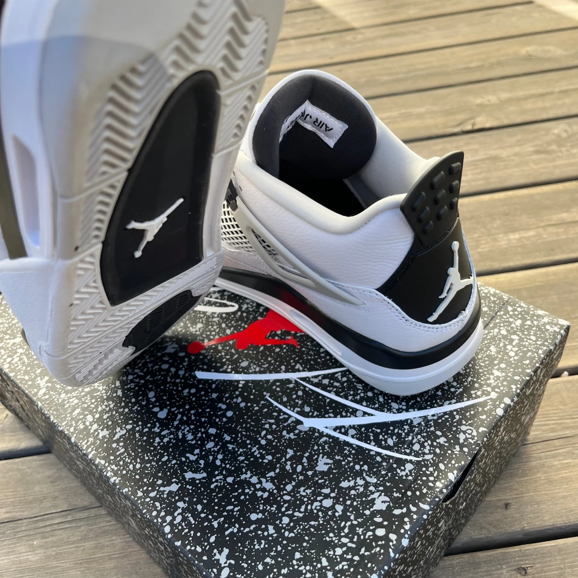 Jordan 4 Military Black - 91