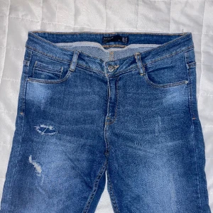 Jeans Zara - Jeans från Zara i storlek 38.  Skinny modell. 