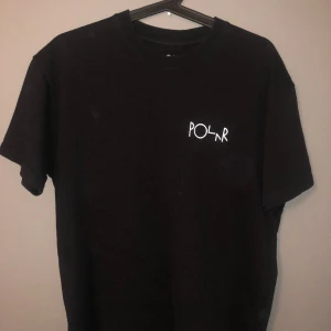 Polar skate co tröja - Säljer min polar skate co tröja på grund av att jag tröttna på de. jättebra skick!!