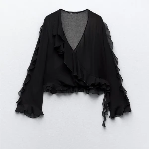 Blus  - Aldrig använd, perfekt till sommaren, fest eller bara en middag 