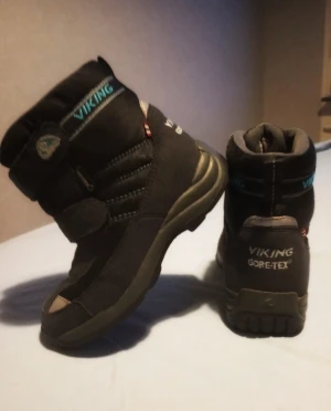 Viking Gore-tex  - Viking Gore-tex i mycket fint skick.  Storlek: 29  Nypris: 1.229:-