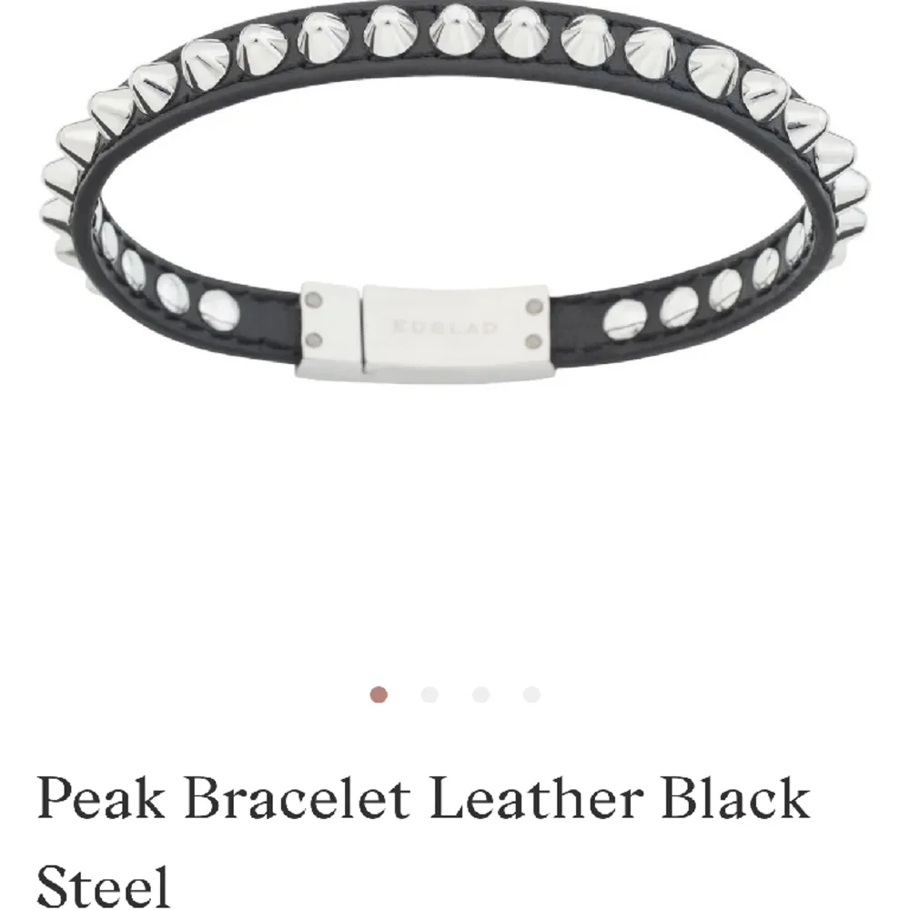 Säljer de här Edblad armbandet som heter peak bracelet leather  black steel.Köptes för 499 och säljer för 250. Accessoarer.