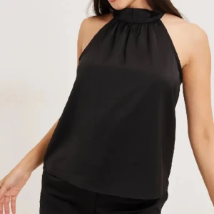 Fest topp - Helt oanvänd rygglös fest topp från bik bok. Säljer du den ej kommit till användning💗 skriv för fler bilder. Nypris 279