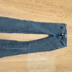 Gina jeans  - Nyskick 