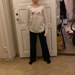 Tunn häst tröja - En skön och mjuk tröja till en hästtjej