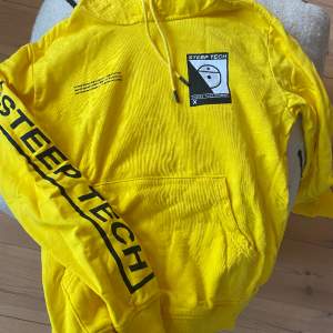 New The North Face Steep Tech Hoodie, only washed once but never worn  Size M