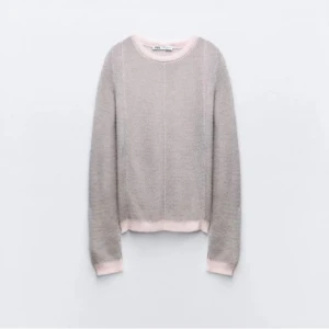 Zara stickad tröja  - Jätte fin stickad tröja från zara!slutsåld och aldrig använd❤️nypris:400 och inga defekter 