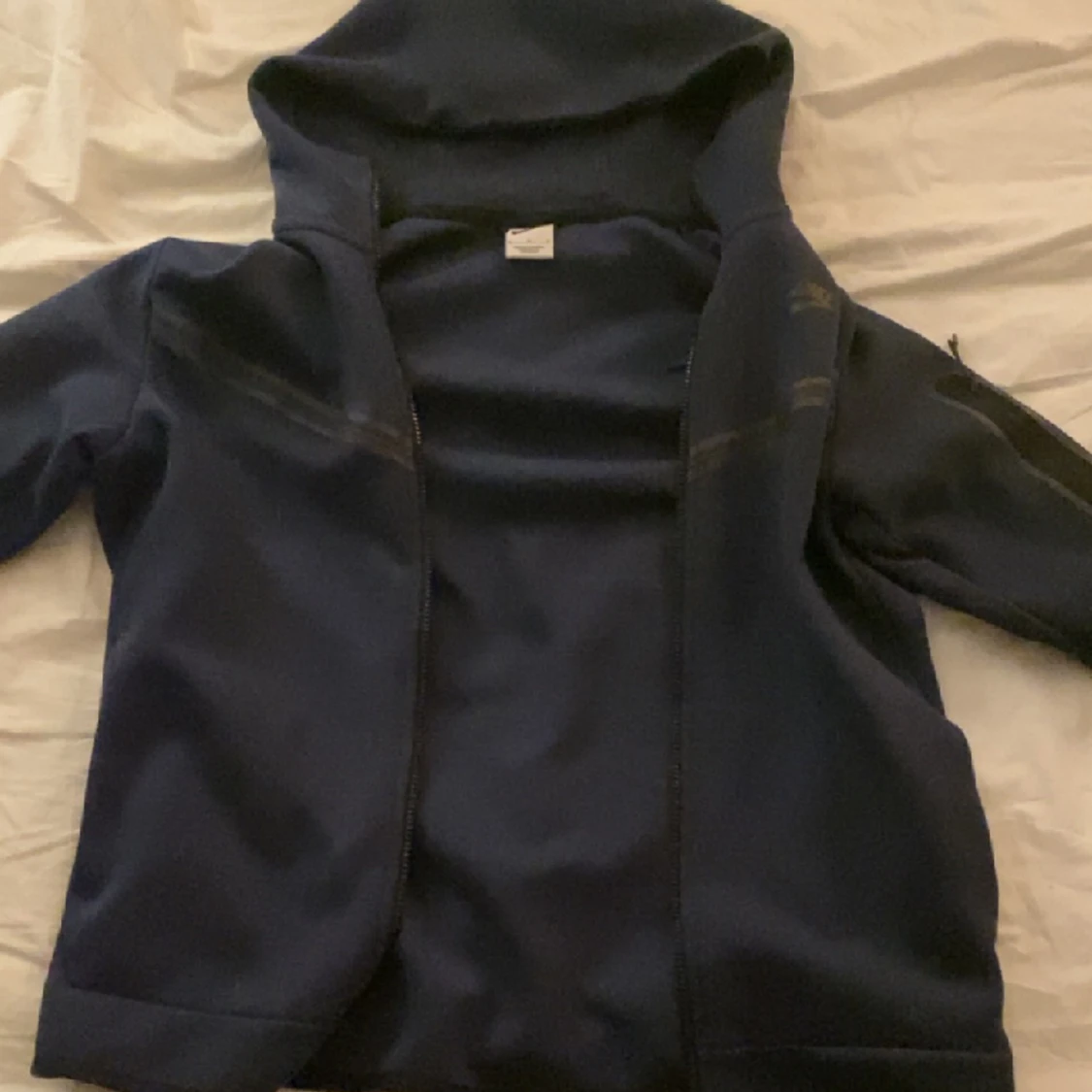 Nike tech fleece (M) - 90