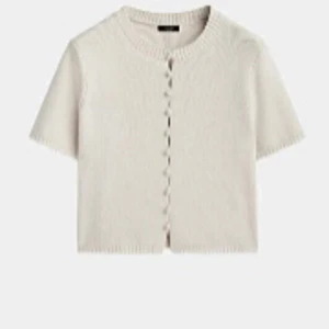Stickad tshirt  - Helt oanvänd stickat tshirt från Massimo dutti  Nypris 699 kr💗