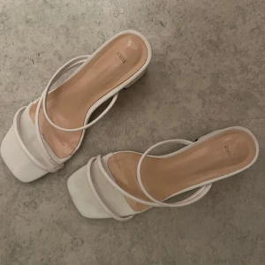 Klackar  - Storlek 37