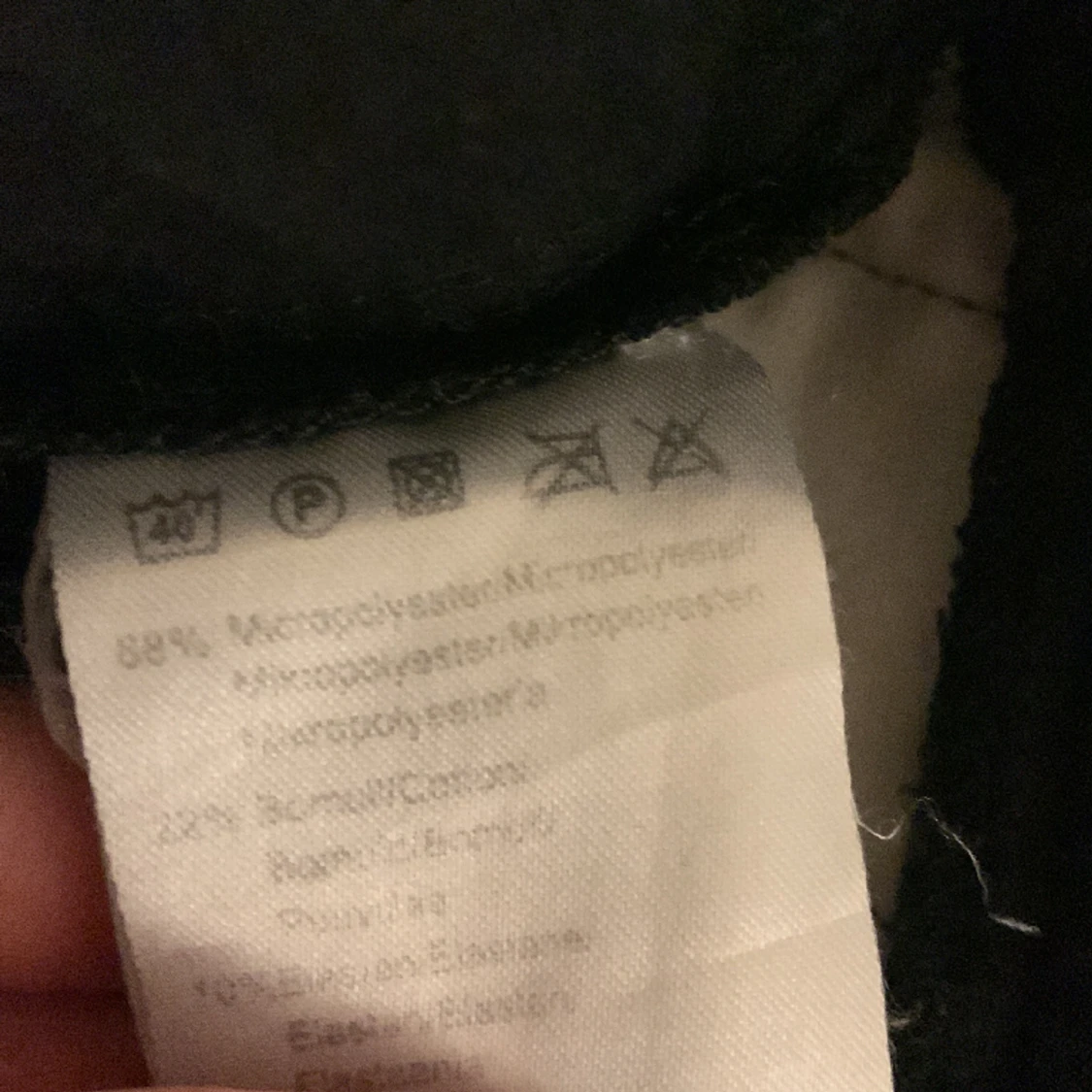 Svarta Ridbyxor  - 28