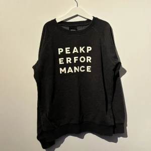 Peak performance lång ärmad tröja - Bra skick