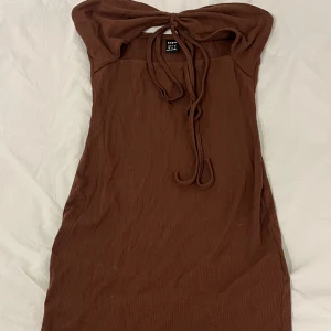 Klänning - Köpare står för fraktkostnad☺️