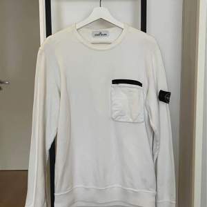 Stone island crewneck  8/10 cond  Inköpt 2022 Pris går att diskutera 