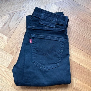  Levis jeans 511  - Size W30 L34  