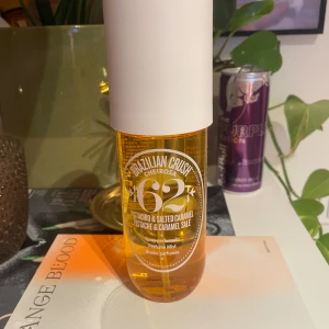 Bodymist - Fick den i julklapp, den är öppnad men knappt använd.