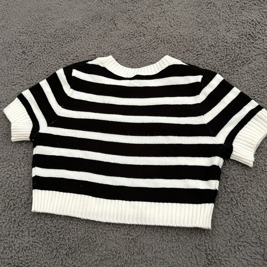 Stickad tröja  - 90