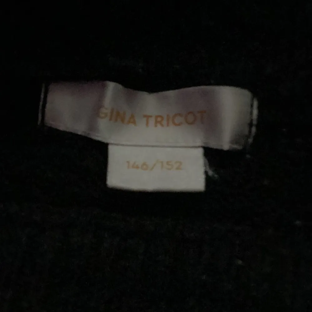 Jag har bara testat den när jag märkte att den var för liten för mig. . Neuleet.