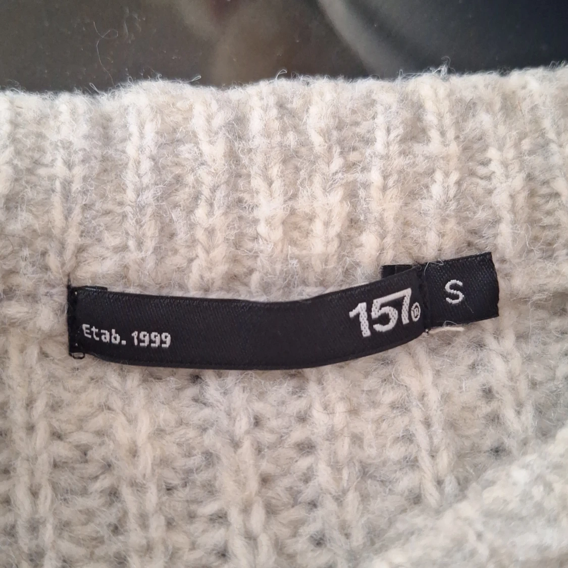 Stickad tröja ifrån lager 157 - 90