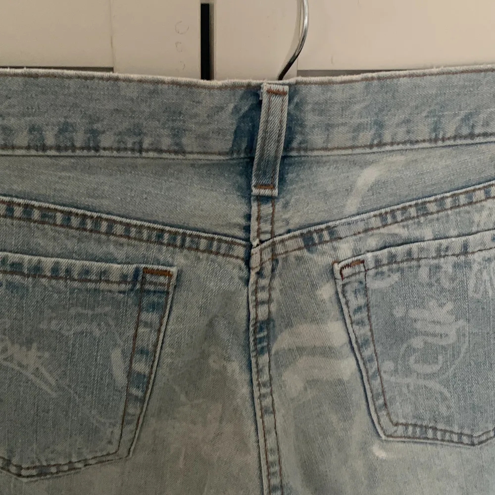 Super snygga jeans från fcuk med detaljer!💕. Jeans & Byxor.