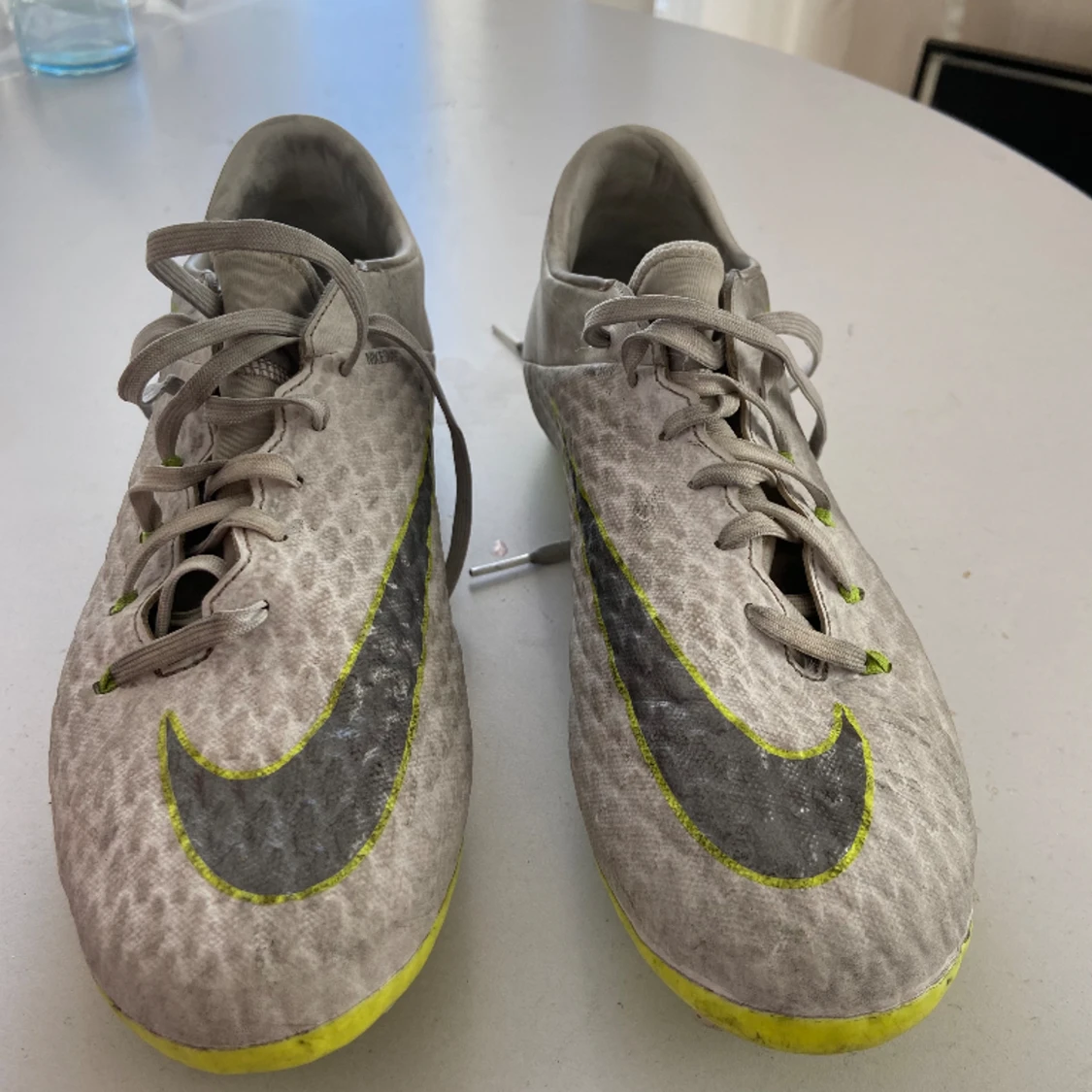 Fotbollskor - nike hypervenom - 90